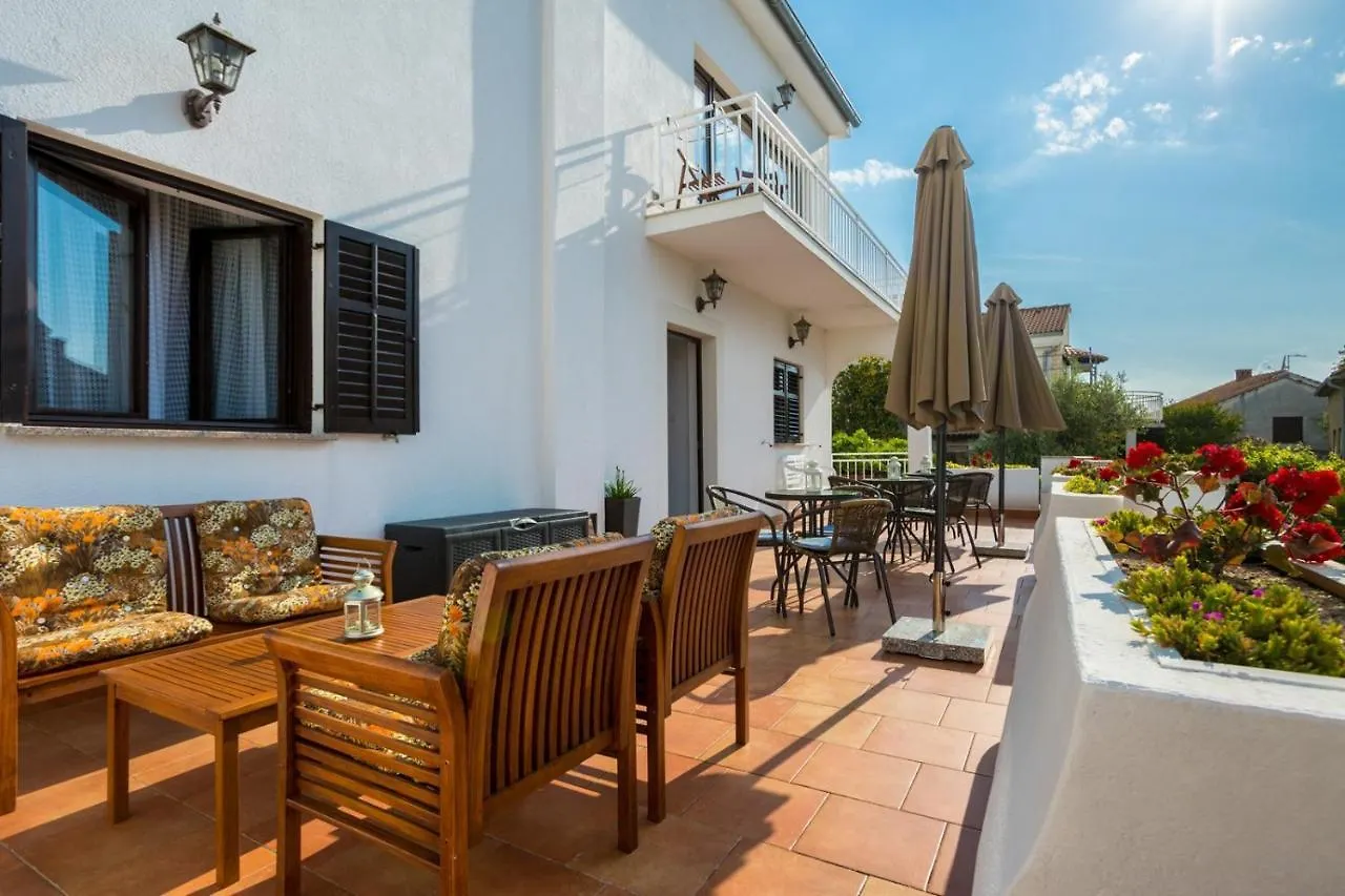 Konukevi Dubasa B&B Vantacici