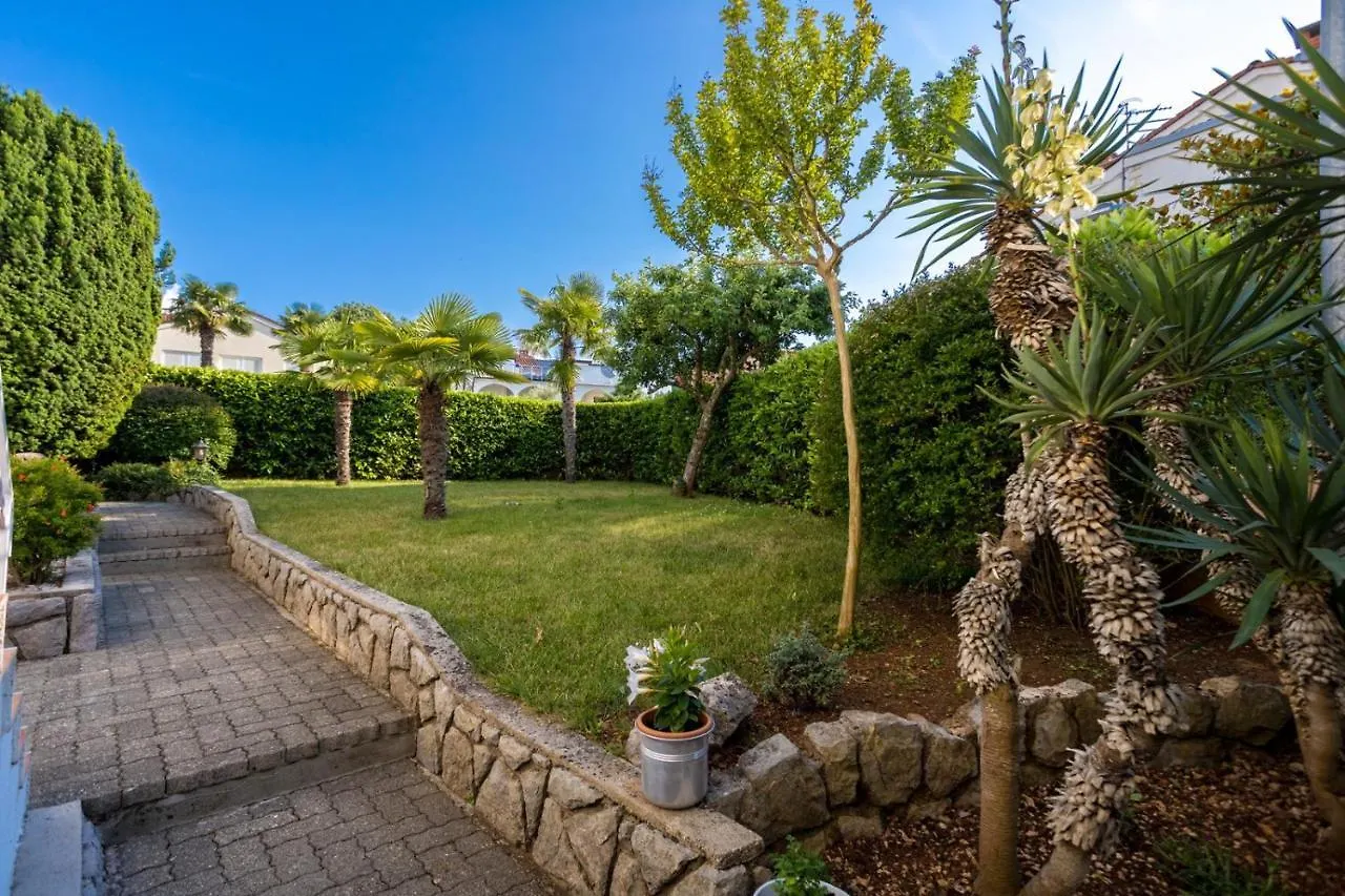 Dubasa B&B Vantacici 0*,