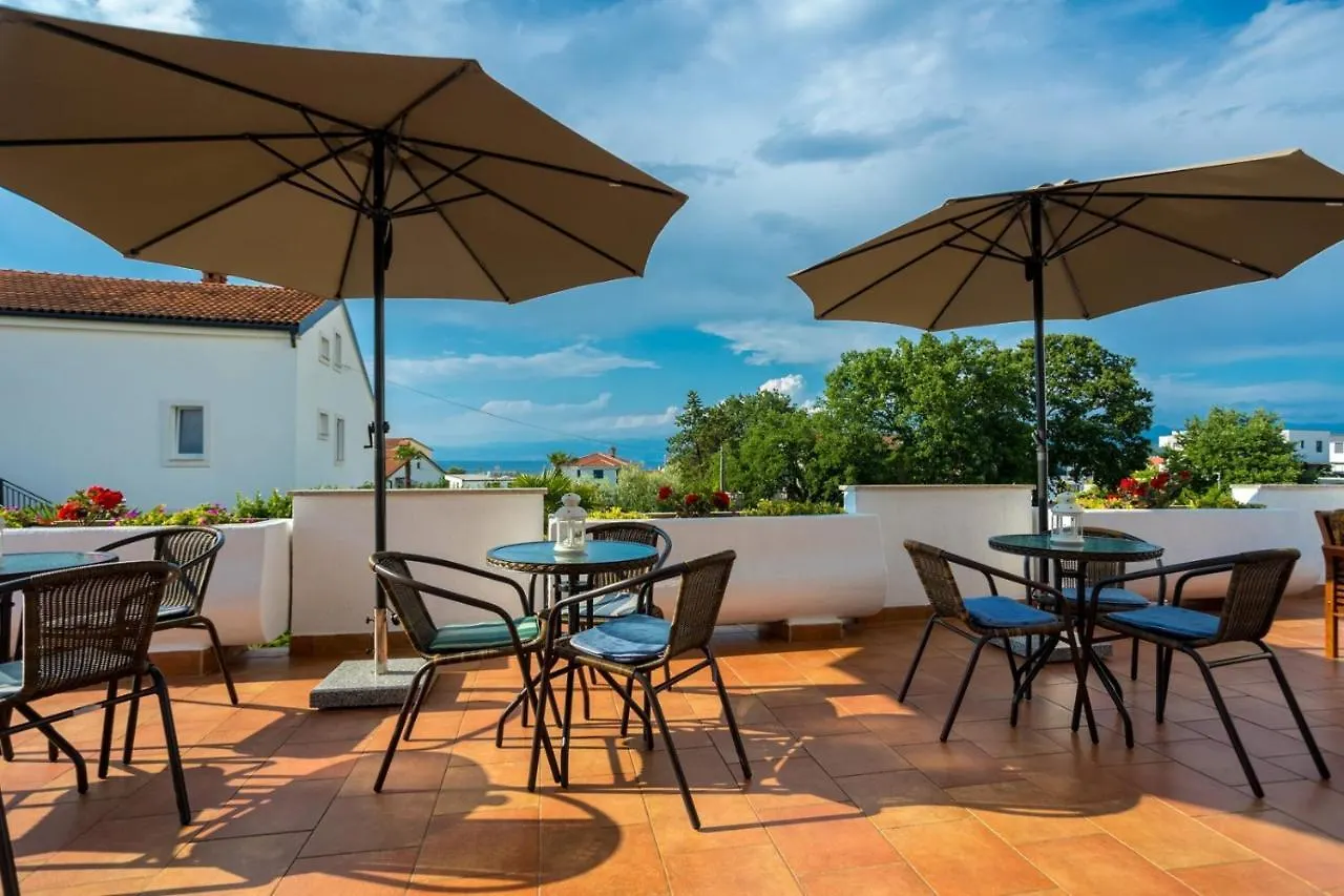 Dubasa B&B Vantacici 0*,