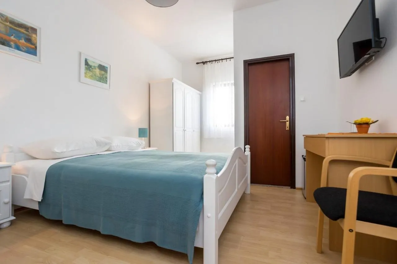 Guest house Dubasa B&B Vantacici Croatia